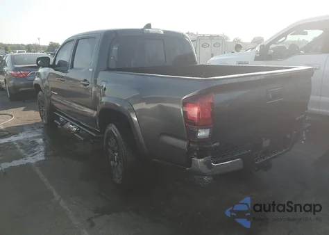 2021 Toyota Tacoma Sr5 V6 z USA, uszkodzony, nr VIN 3TMAZ5CN2MM156736